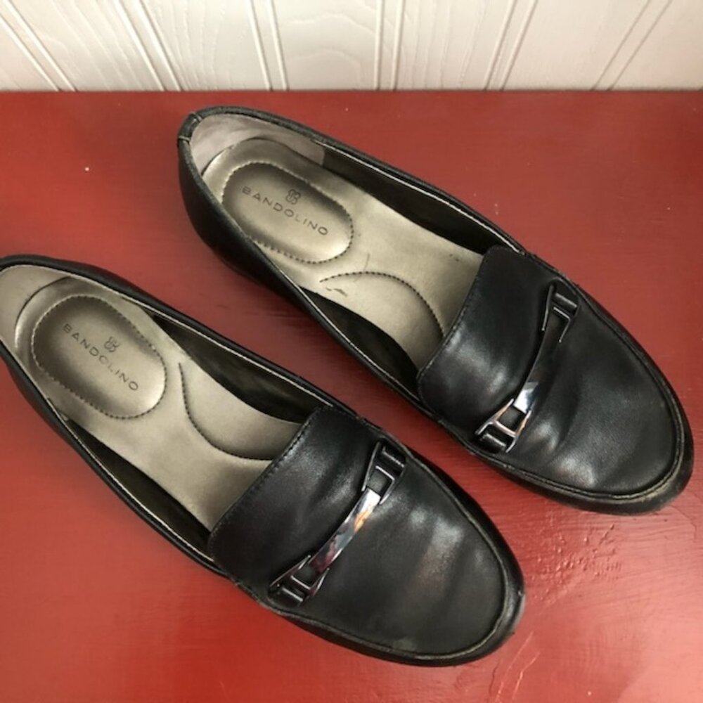 Bandolino black leather loafer slip on shoes, size 6M